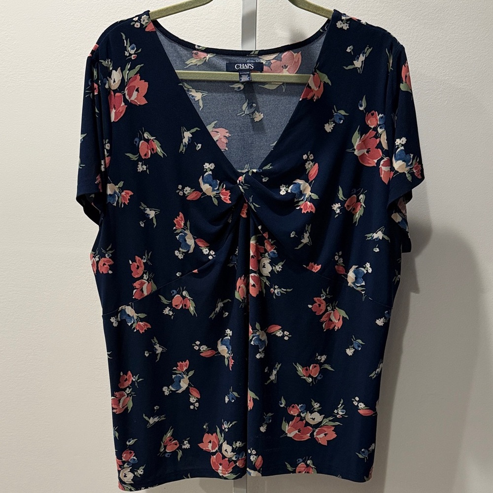 Chaps Dark Blue Floral Blouse Women Size 2X V-Neck Stretch Short Sleeve